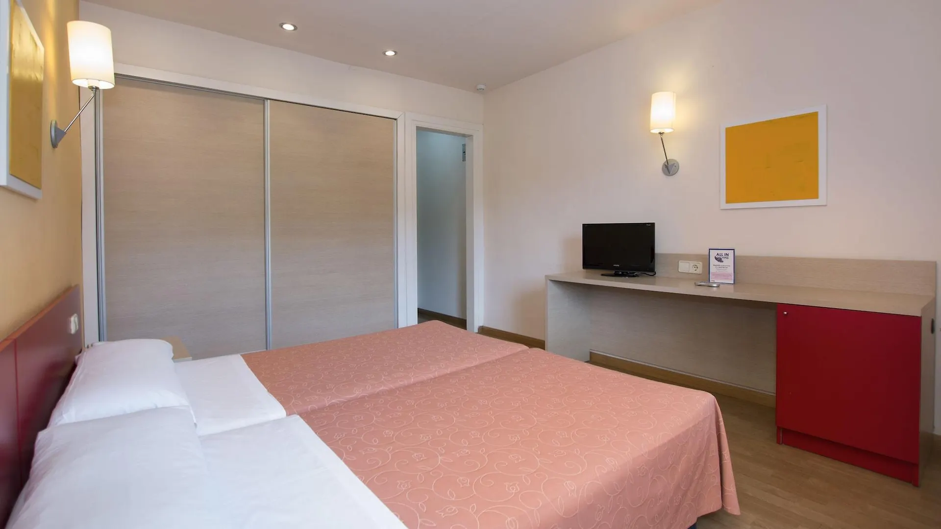 Medplaya Aparthotel Sant Eloi Tossa de Mar