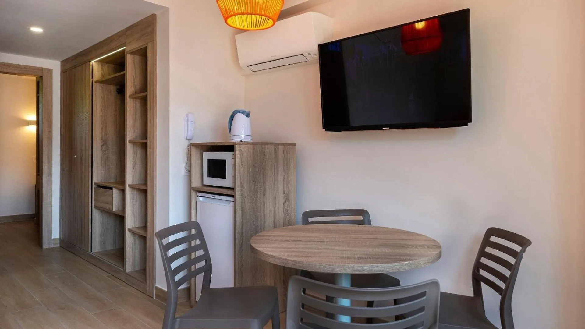 Medplaya Aparthotel Sant Eloi Tossa de Mar 3*,