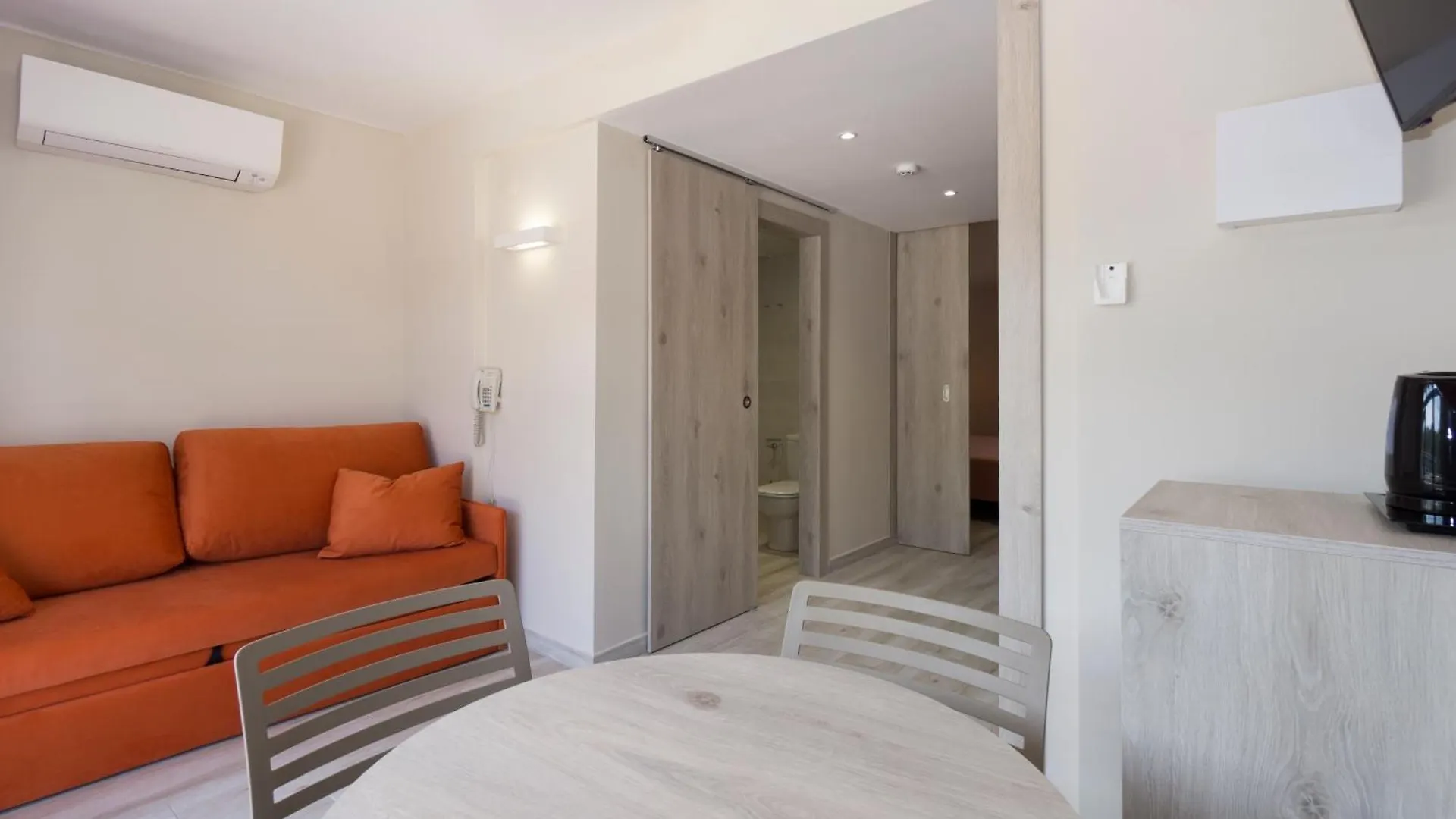 Medplaya Aparthotel San Eloy Tossa de Mar 3*,