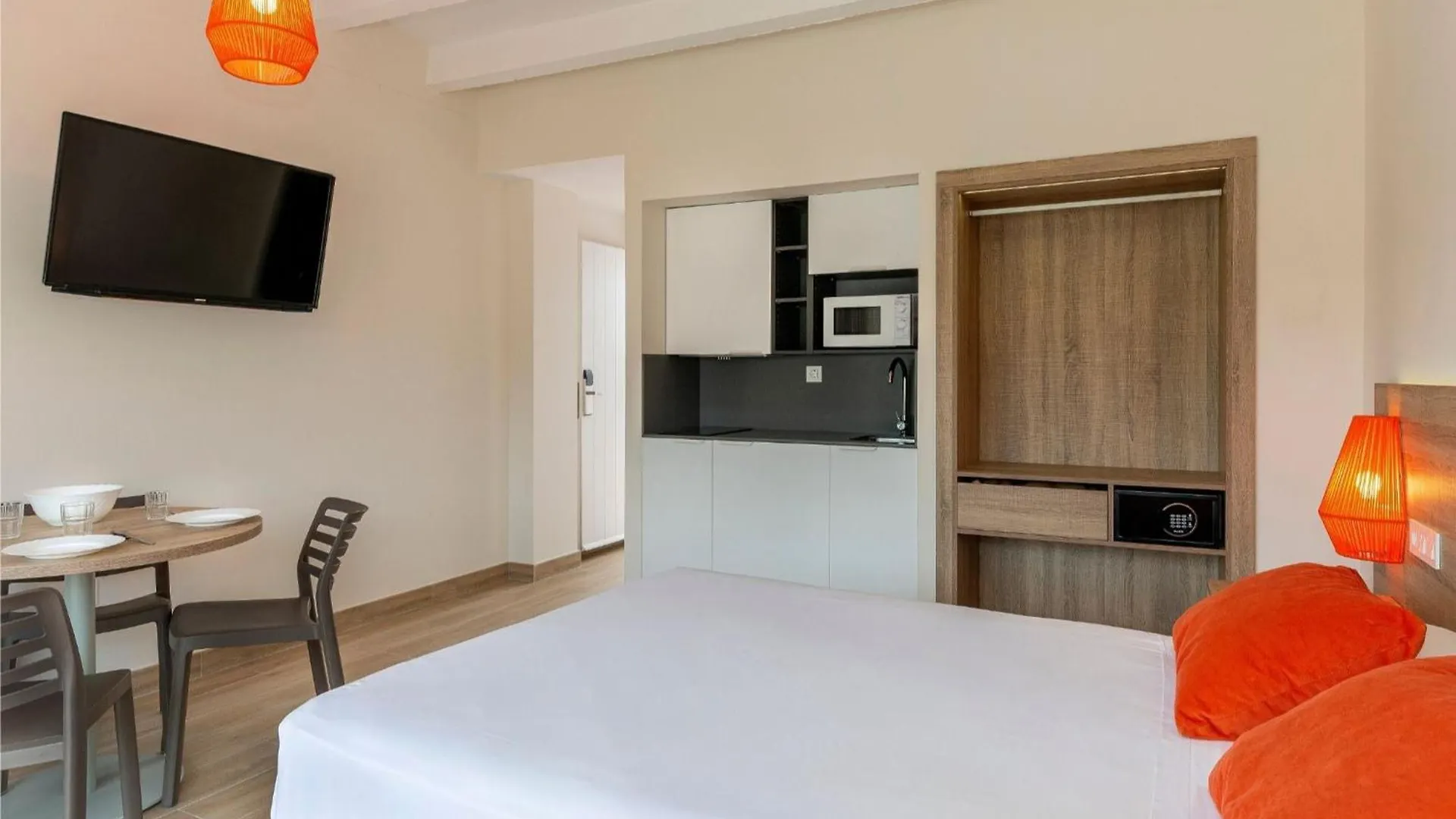 Medplaya Aparthotel Sant Eloi Tossa de Mar