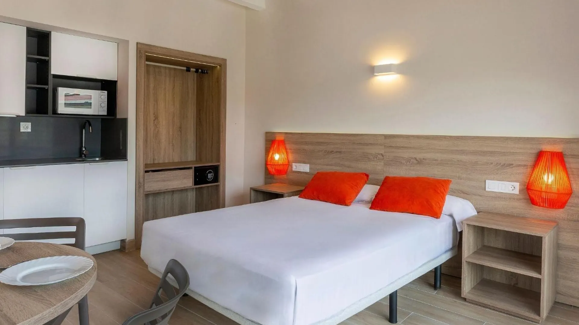 Medplaya Aparthotel San Eloy Tossa de Mar